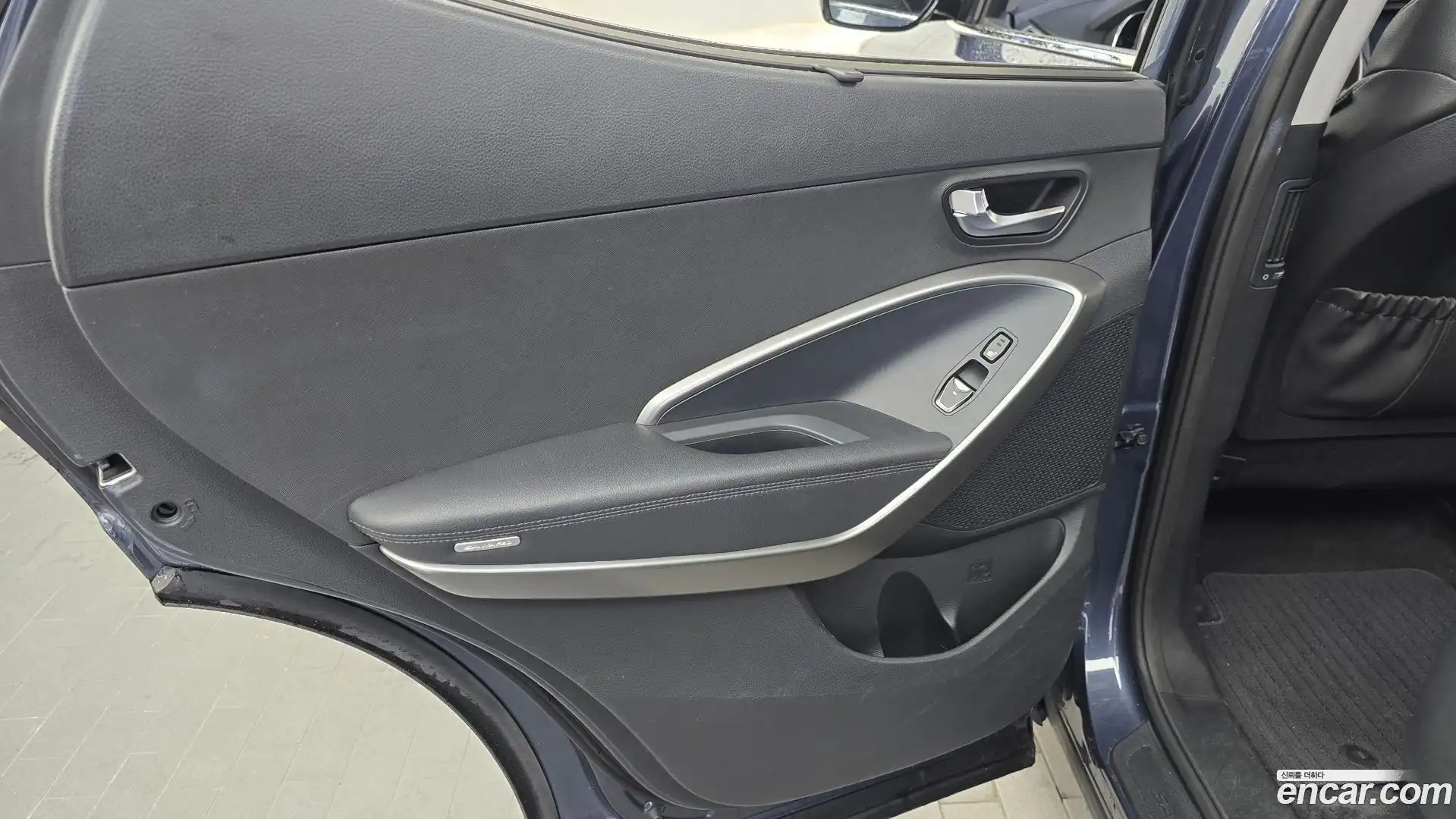 Santafe Hyundai 2018.1-INNER-035