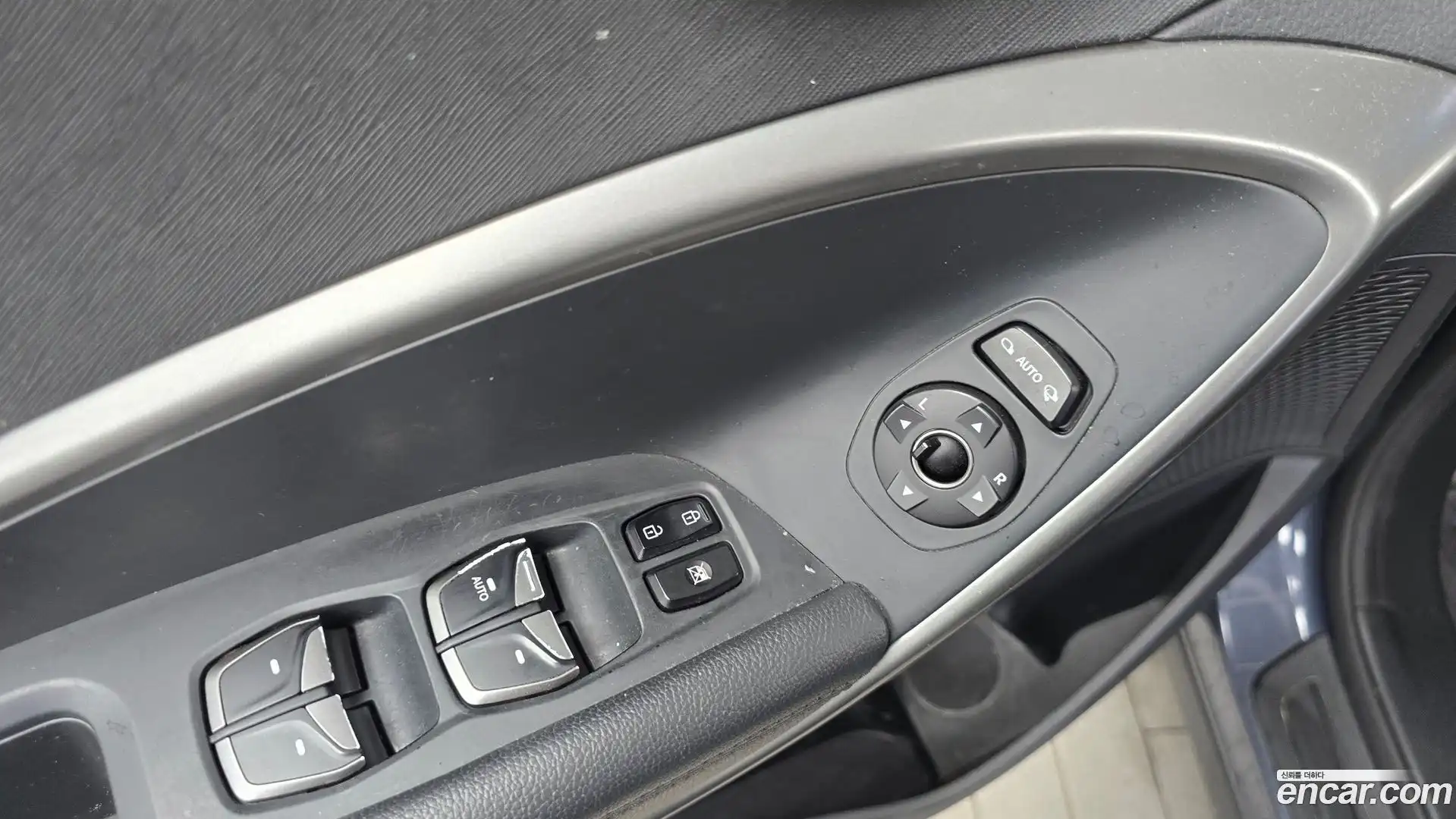Santafe Hyundai 2018.1-OPTION-040