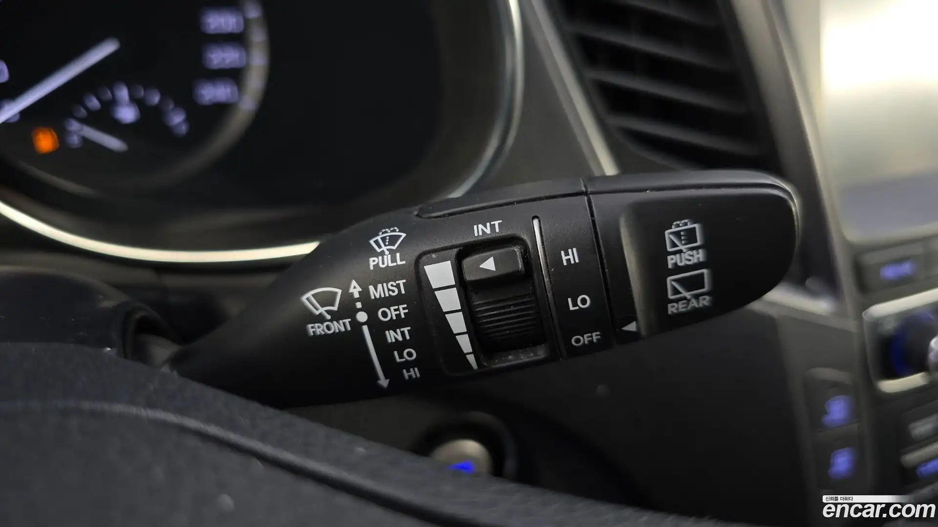 Santafe Hyundai 2018.1-OPTION-041