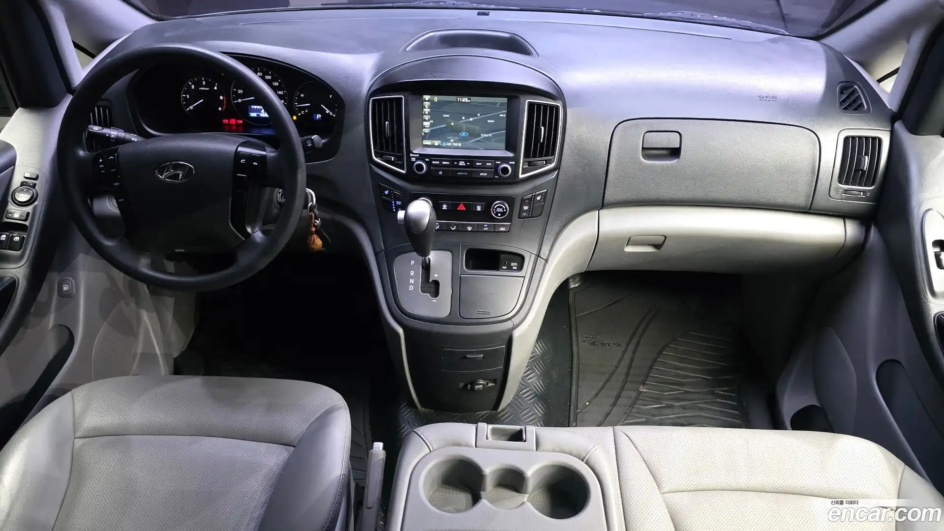 Starex Hyundai 2018.8-INNER-007