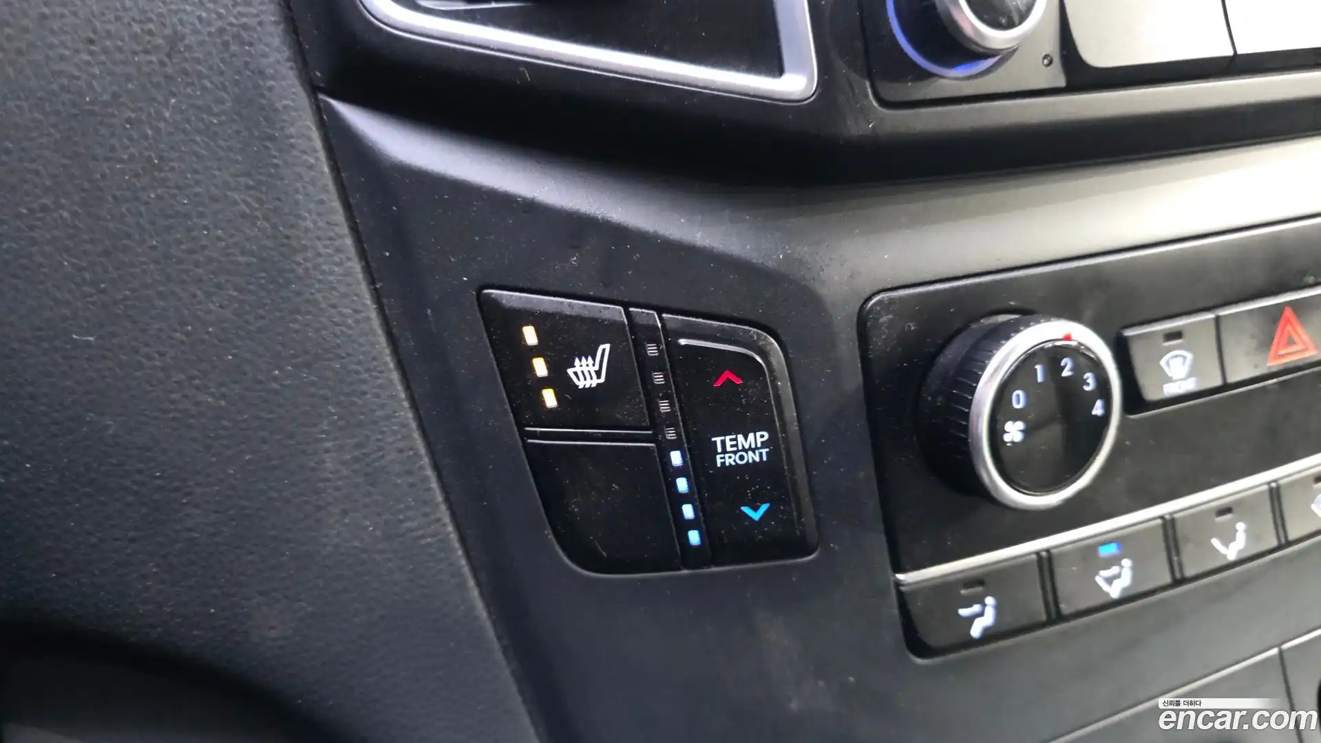 Starex Hyundai 2018.8-OPTION-021