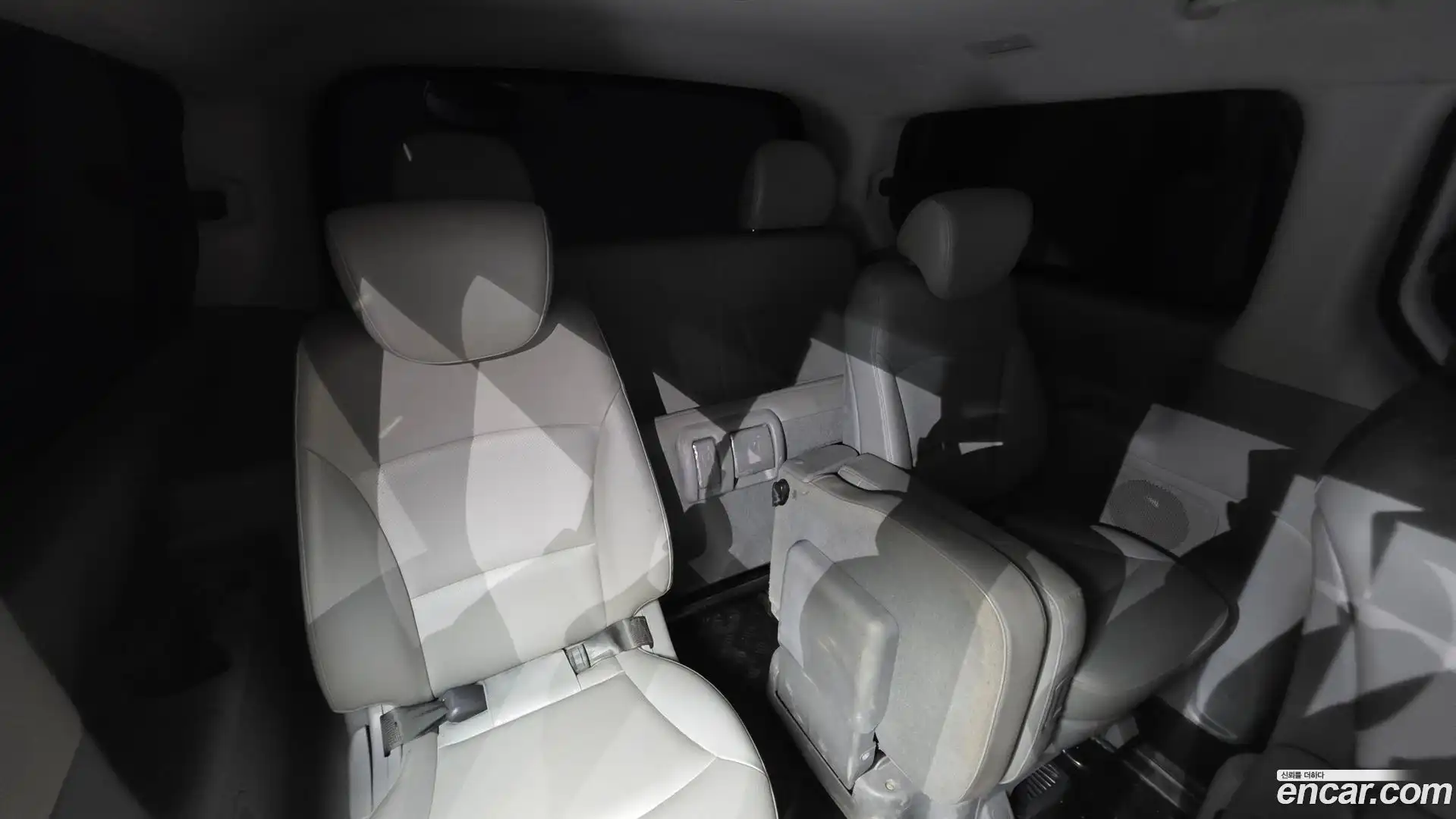 Starex Hyundai 2018.8-OPTION-023