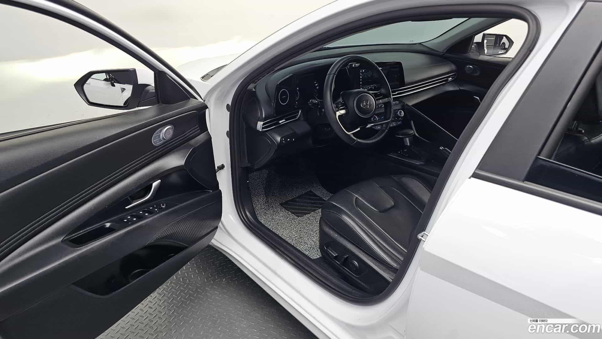 AVANTE Hyundai 2022.4-INNER-010