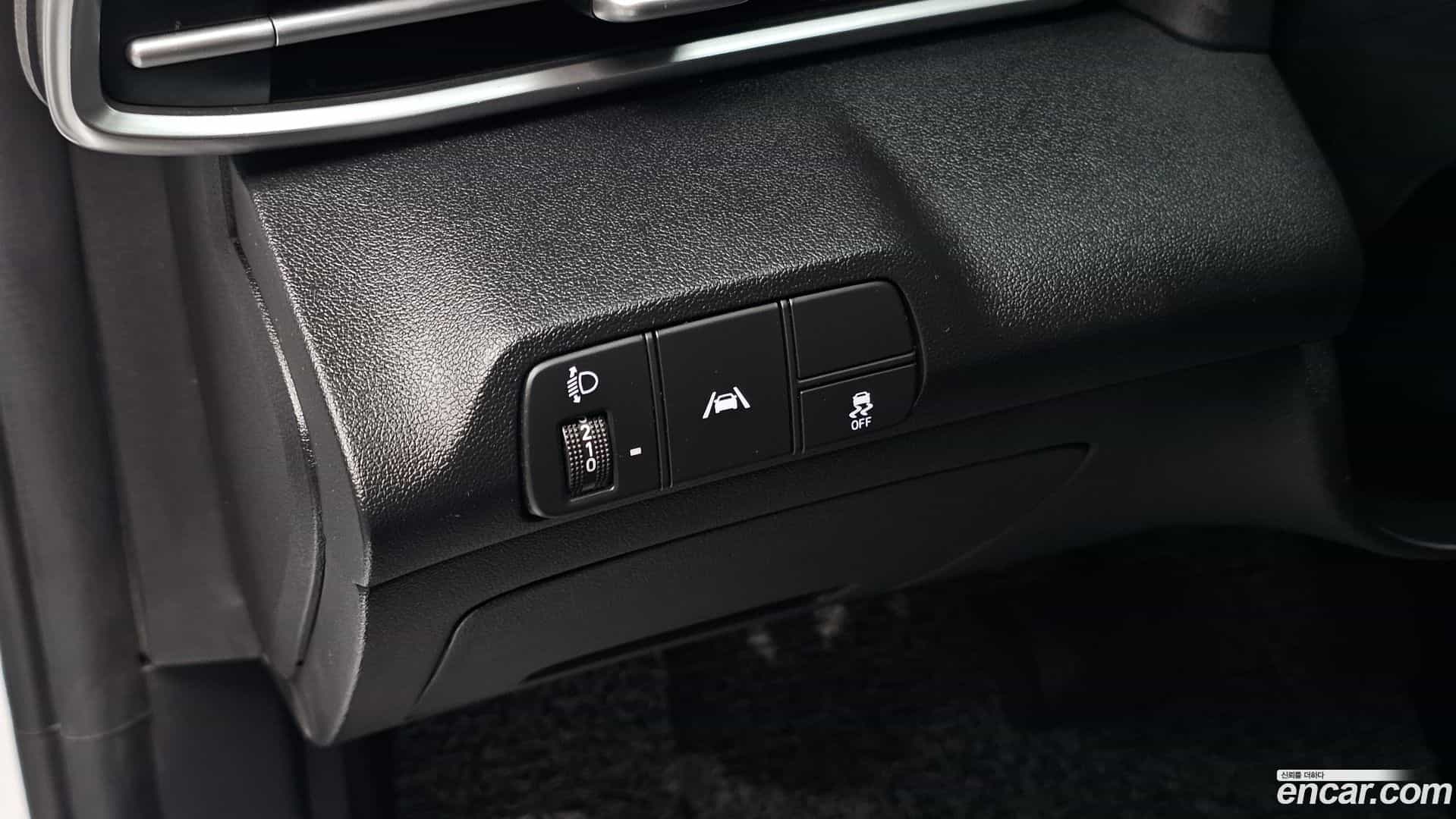 AVANTE Hyundai 2022.4-OPTION-022
