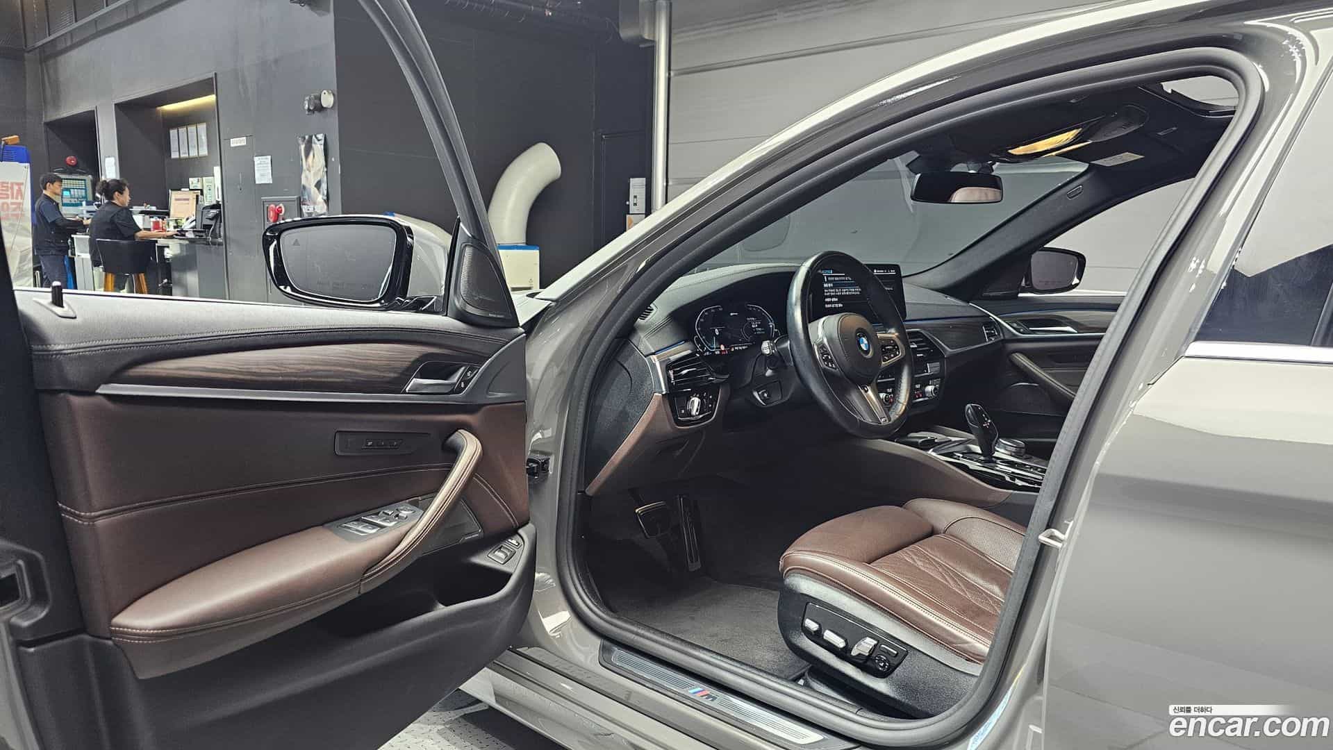 5-Series BMW 2021.1-INNER-010
