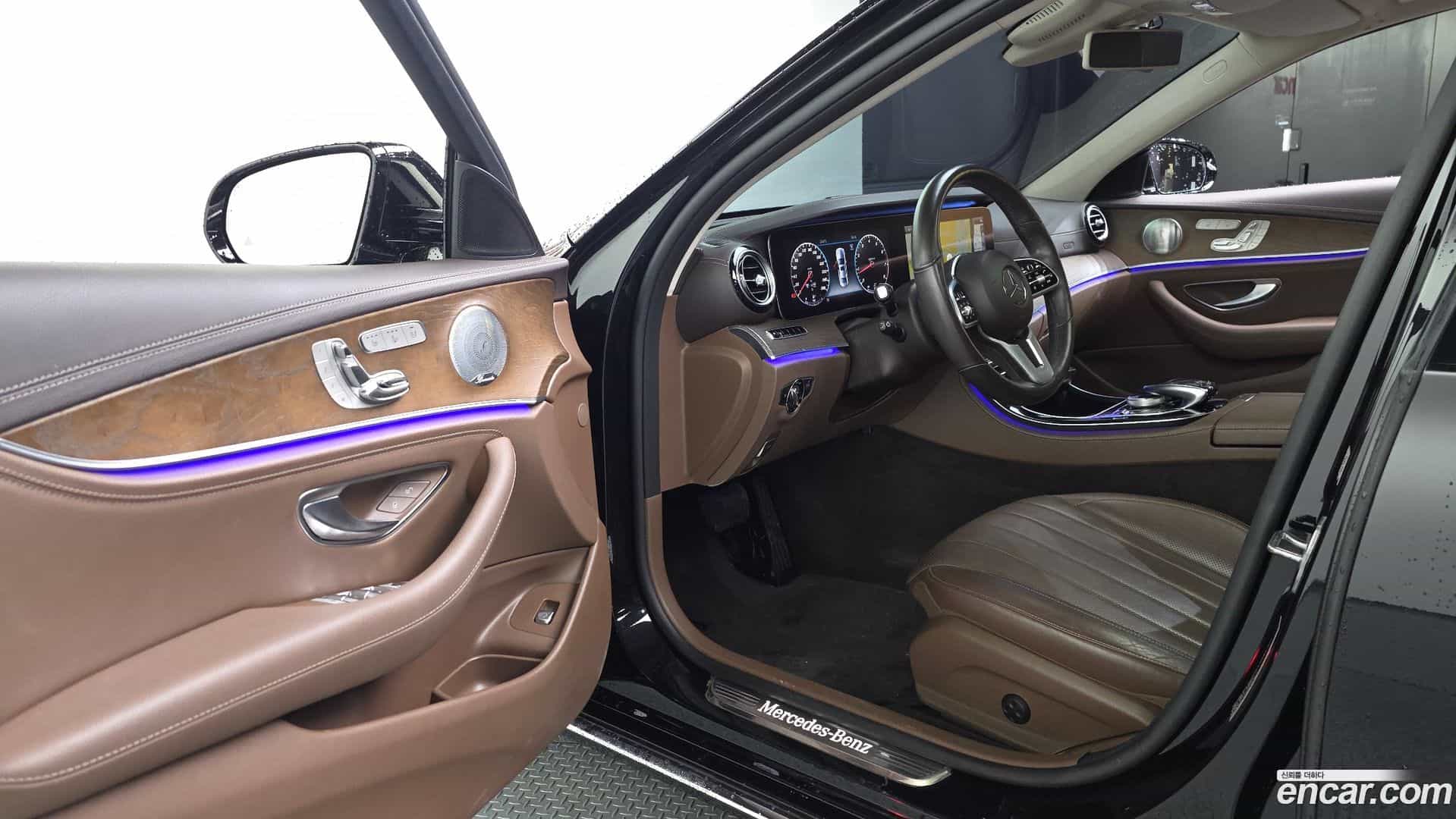 E-Class Mercedes-Benz 2018.9-INNER-010