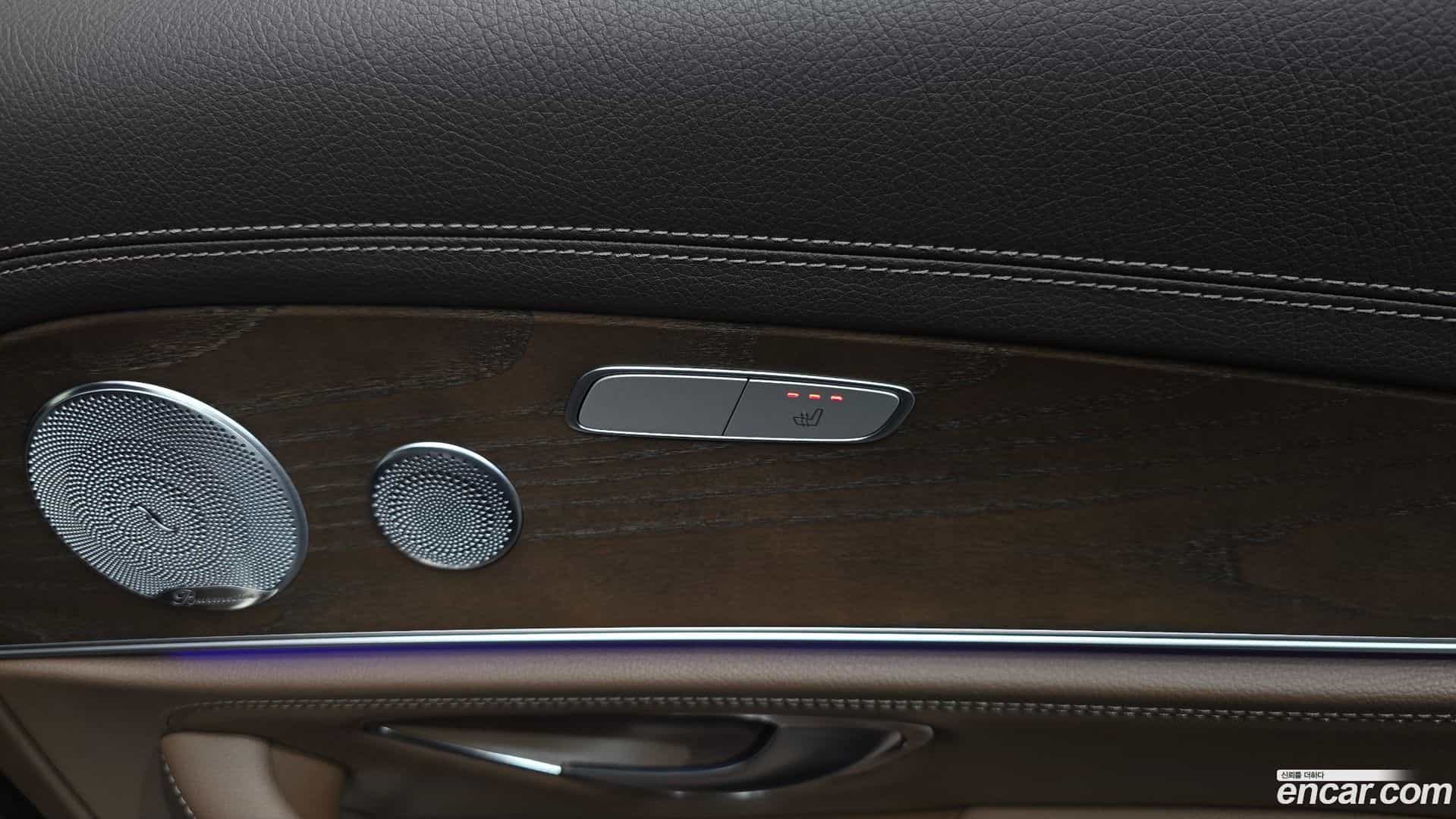 E-Class Mercedes-Benz 2018.9-OPTION-022