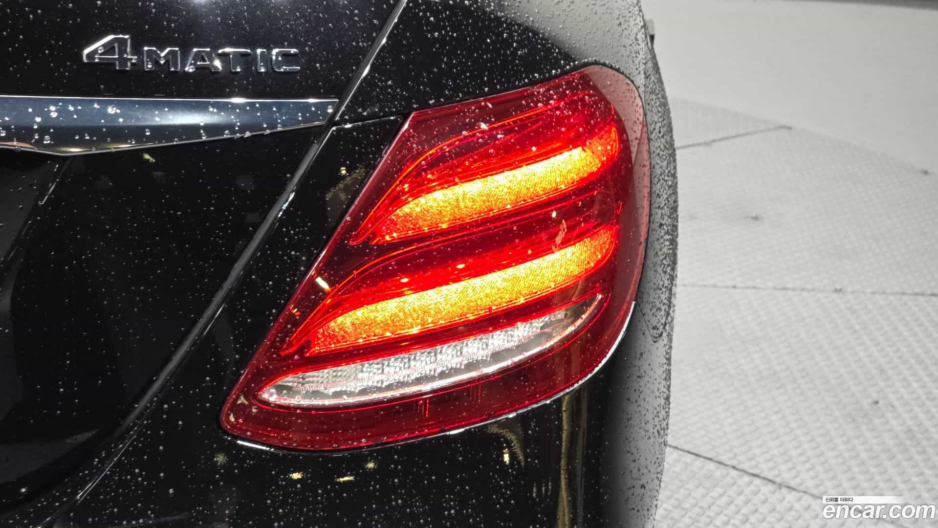 E-Class Mercedes-Benz 2018.9-OUTER-033