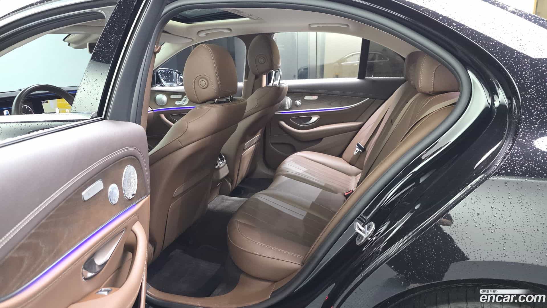 E-Class Mercedes-Benz 2018.9-INNER-036