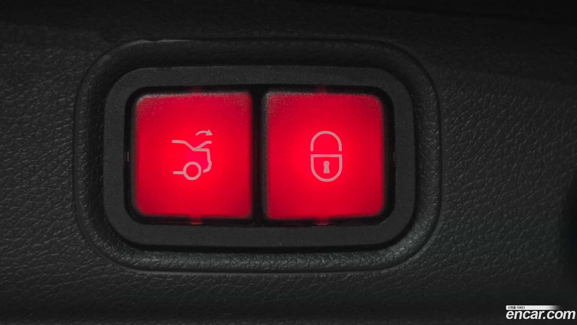 E-Class Mercedes-Benz 2018.9-OPTION-041