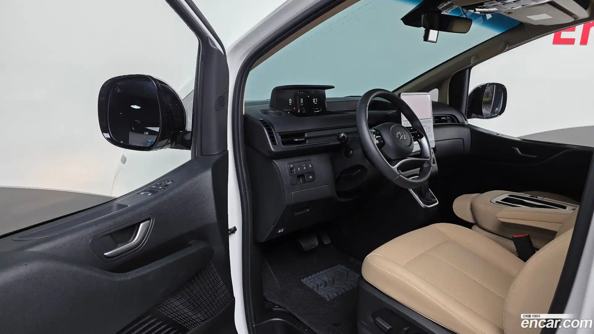 Staria Hyundai 2023.3-INNER-010