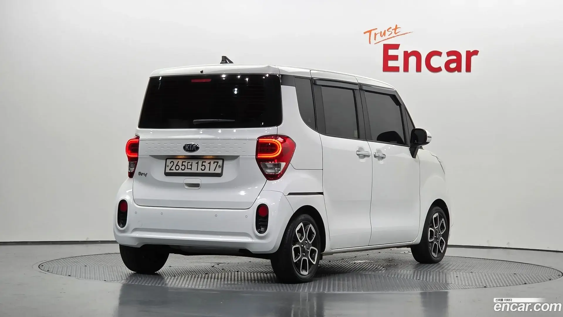 Main__Slider__Photo:RAY Kia 2021.1-1