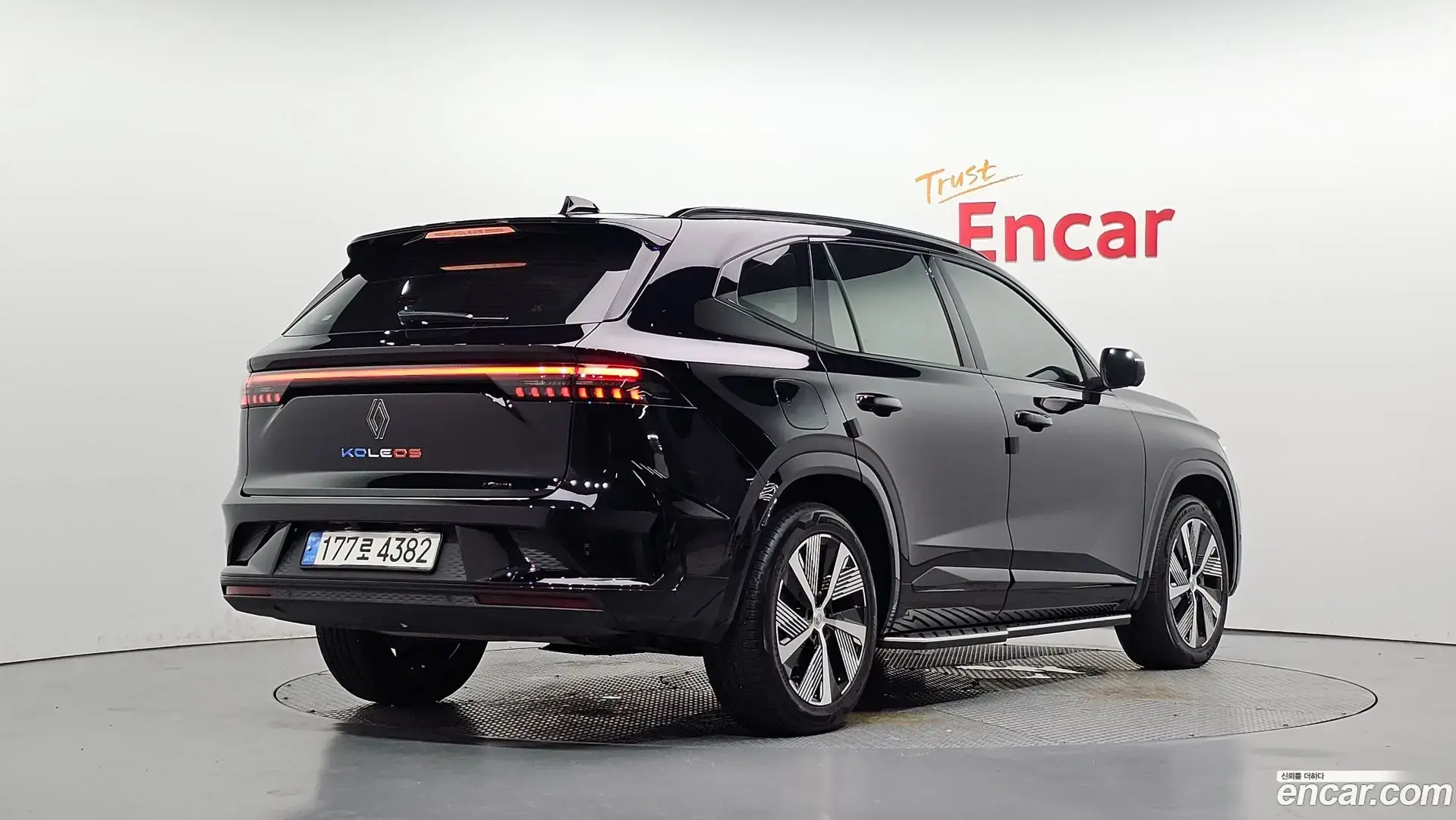 Main__Slider__Photo:Grand Koleos Renault Korea 2025.2-1