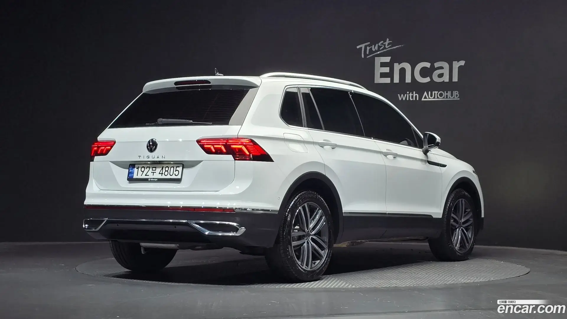 Main__Slider__Photo:Tiguan Volkswagen 2024.5-1