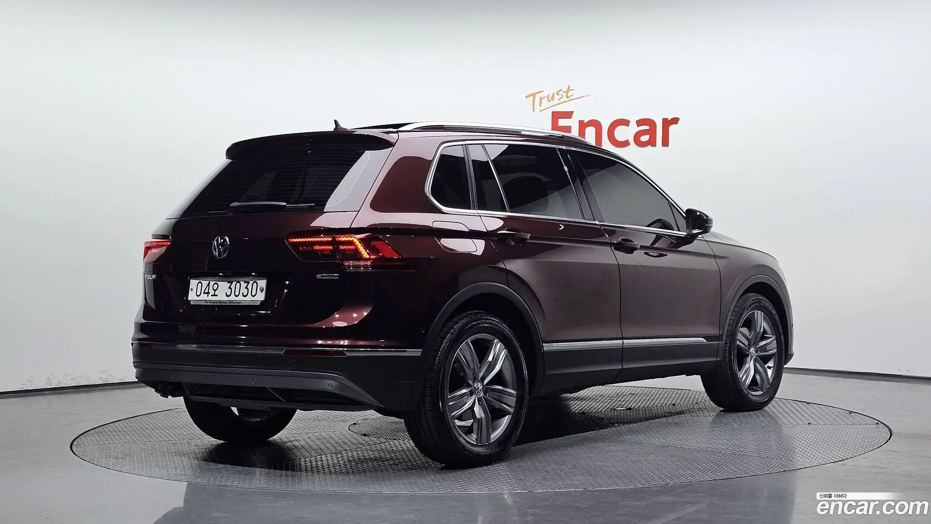Main__Slider__Photo:Tiguan Volkswagen 2018.4-1