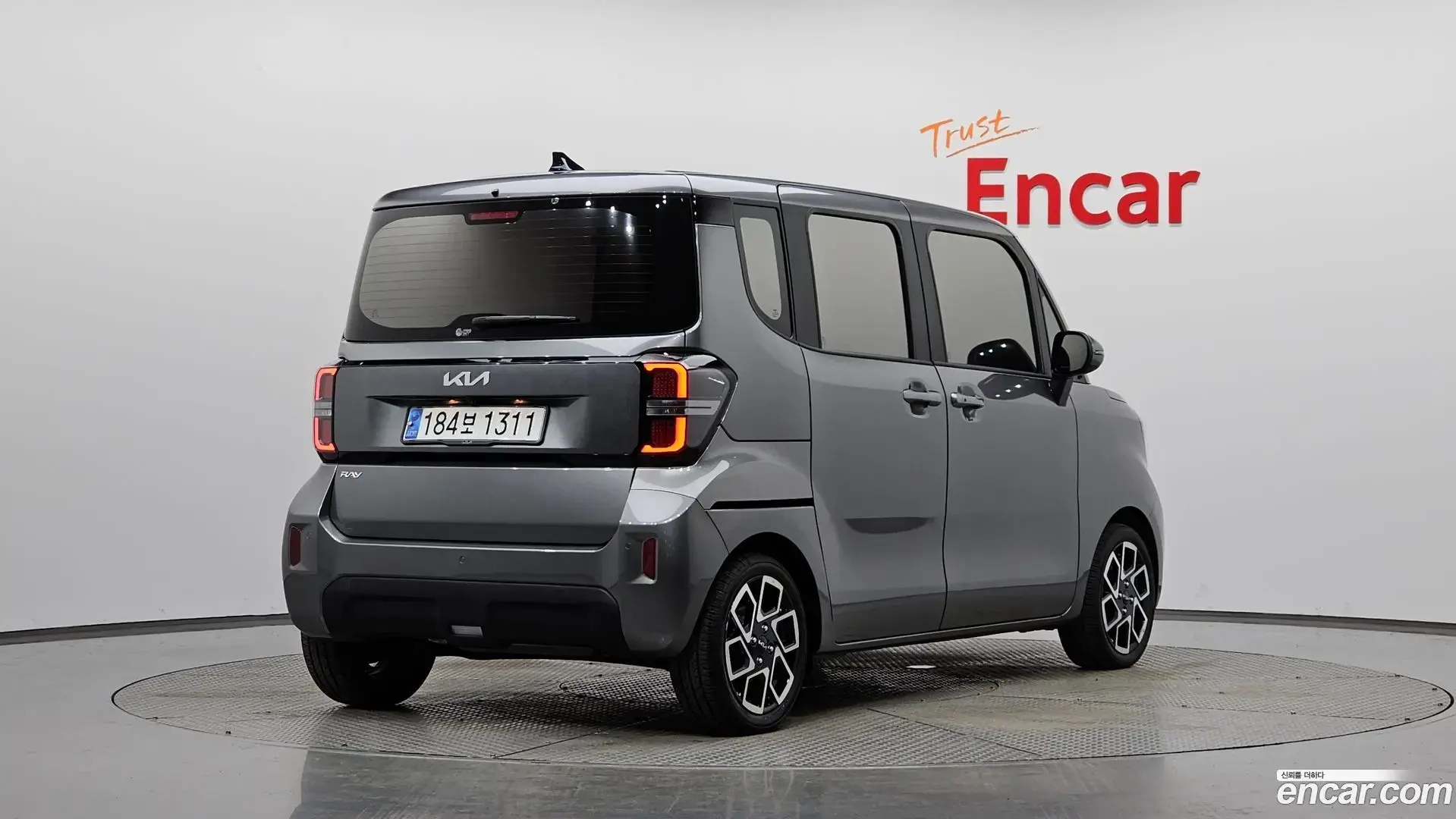 Main__Slider__Photo:RAY Kia 2024.9-1