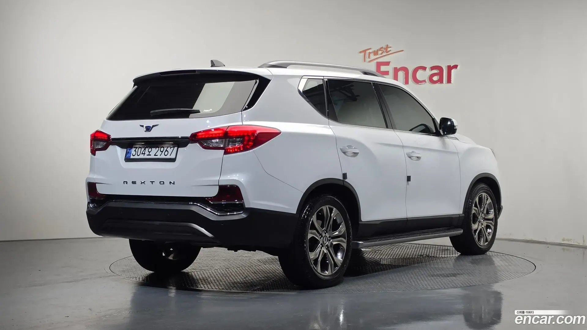 Main__Slider__Photo:Rexton KG Mobility 2020.8-1