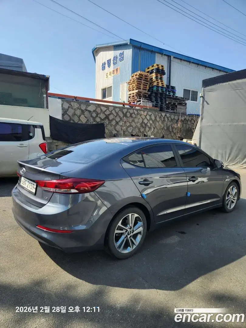 Main__Slider__Photo:AVANTE Hyundai 2018.4-1