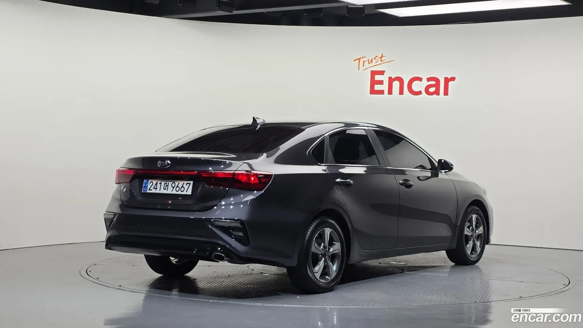 Main__Slider__Photo:K3 Kia 2019.8-1