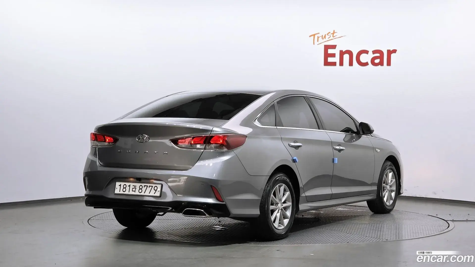 Main__Slider__Photo:Sonata Hyundai 2017.10-1