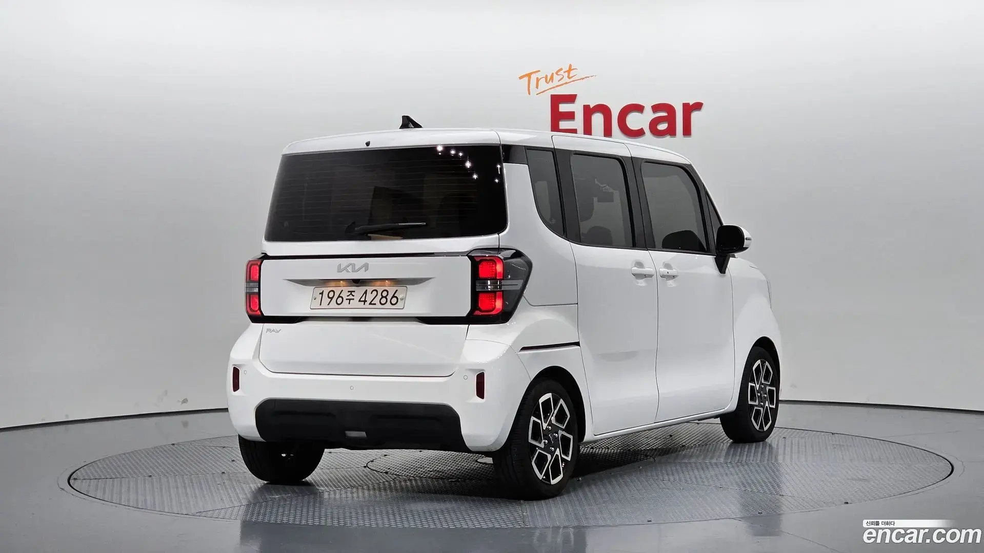 Main__Slider__Photo:RAY Kia 2022.9-1
