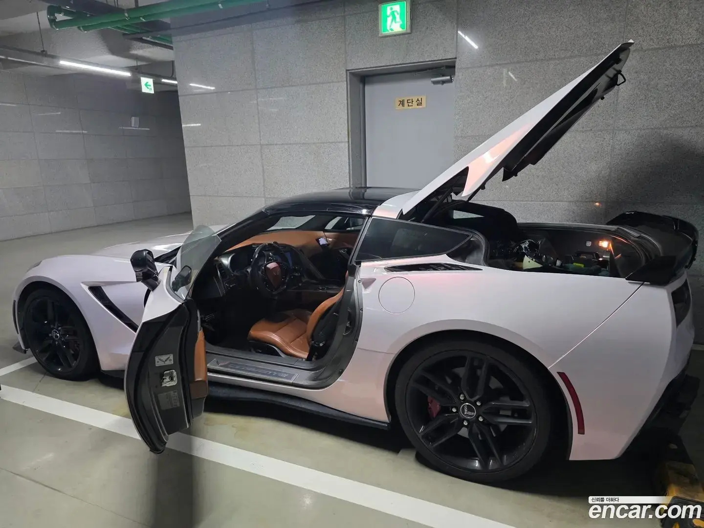Main__Slider__Photo:Corvette Chevrolet 2015.11-1
