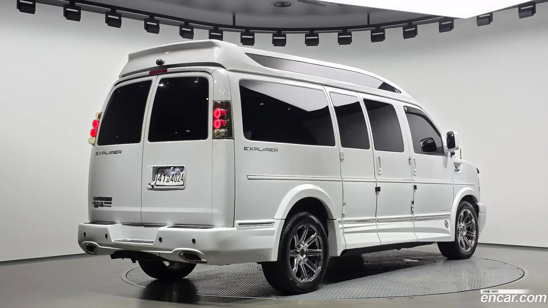 Main__Slider__Photo:Express Van Chevrolet 2015.11-1
