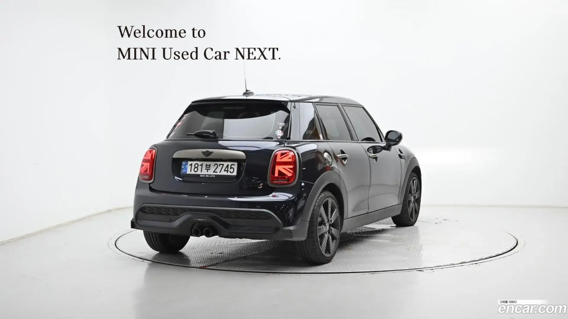 Main__Slider__Photo:Cooper Mini 2023.11-1