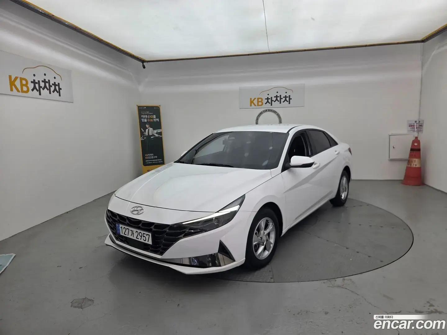 Main__Slider__Photo:AVANTE Hyundai 2022.2-1