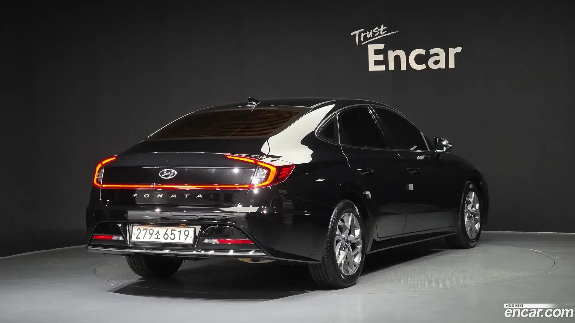 Main__Slider__Photo:Sonata Hyundai 2022.5-1