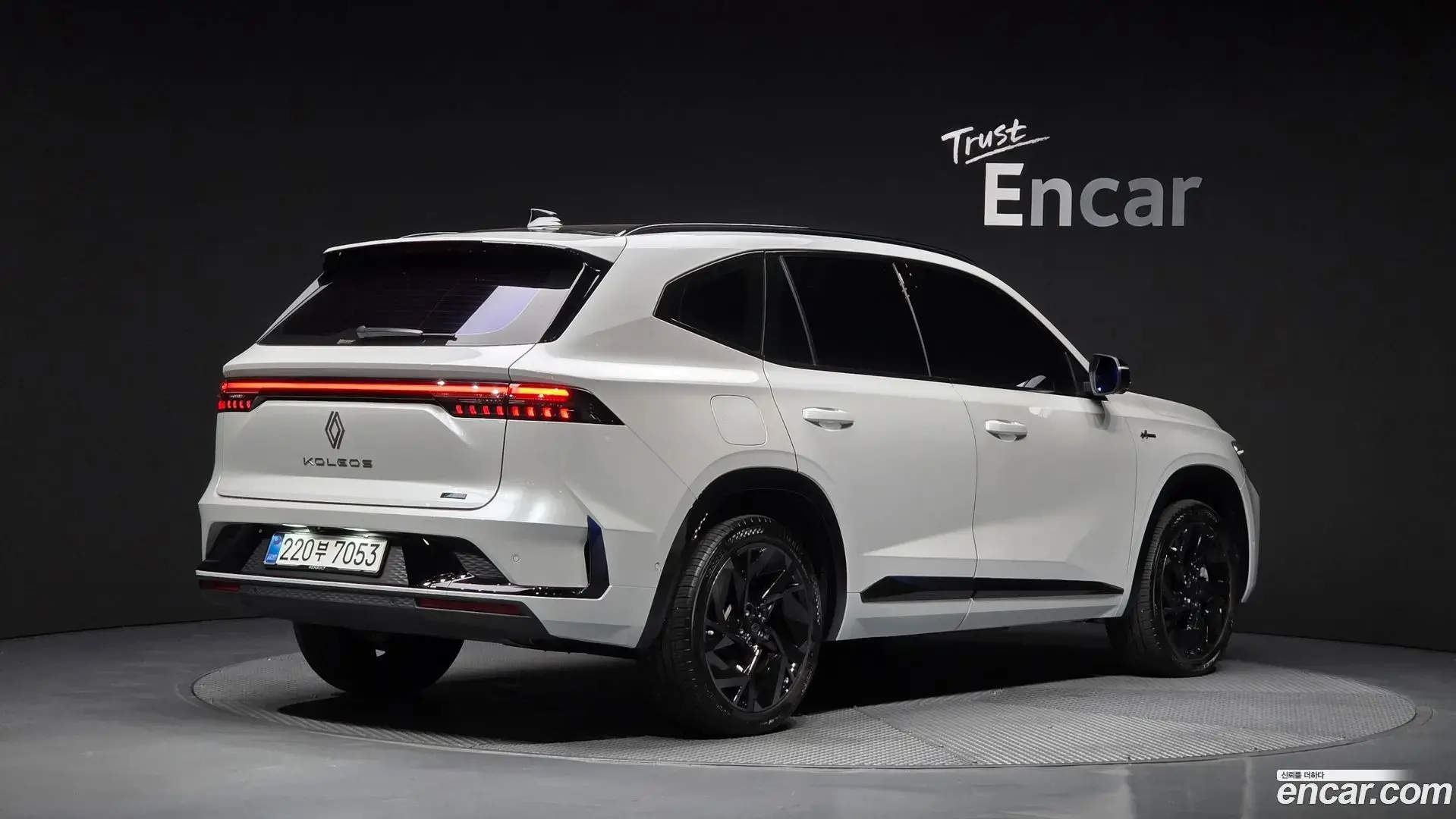 Main__Slider__Photo:Grand Koleos Renault Korea 2025.9-1