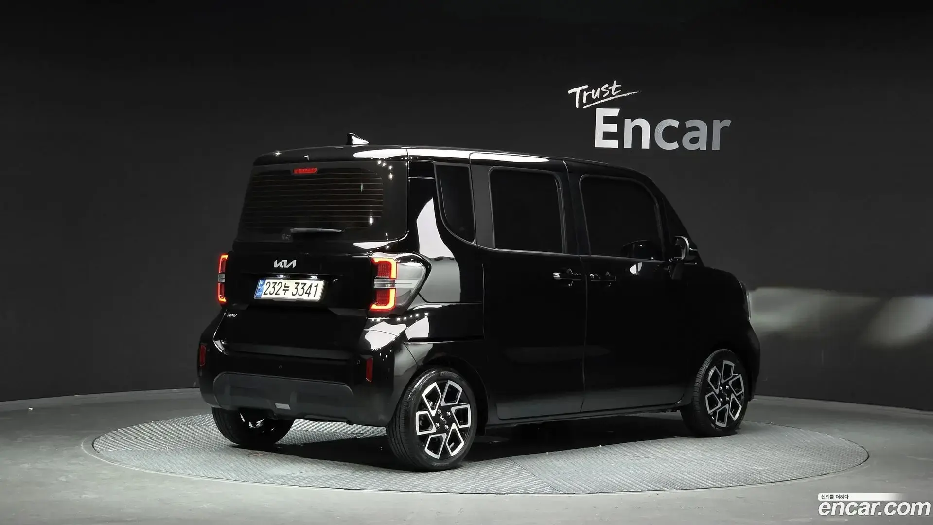Main__Slider__Photo:RAY Kia 2024.7-1