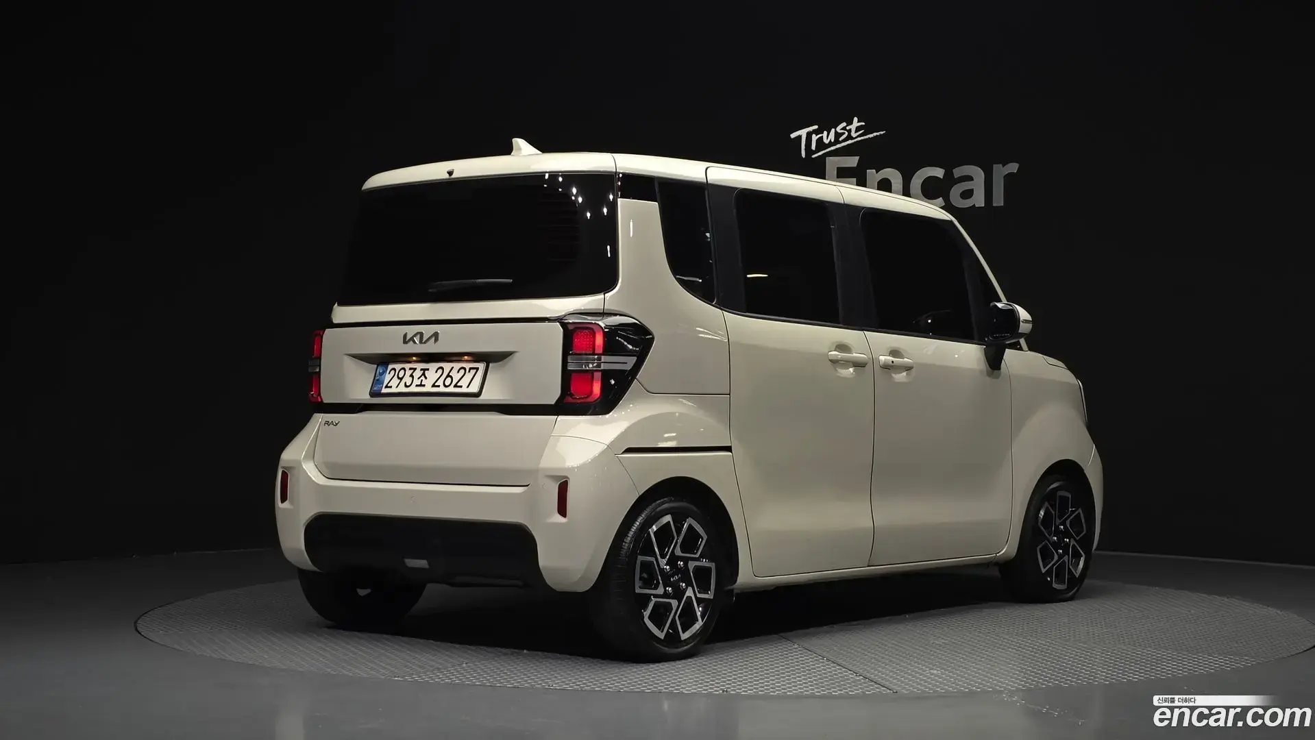 Main__Slider__Photo:RAY Kia 2023.0-1