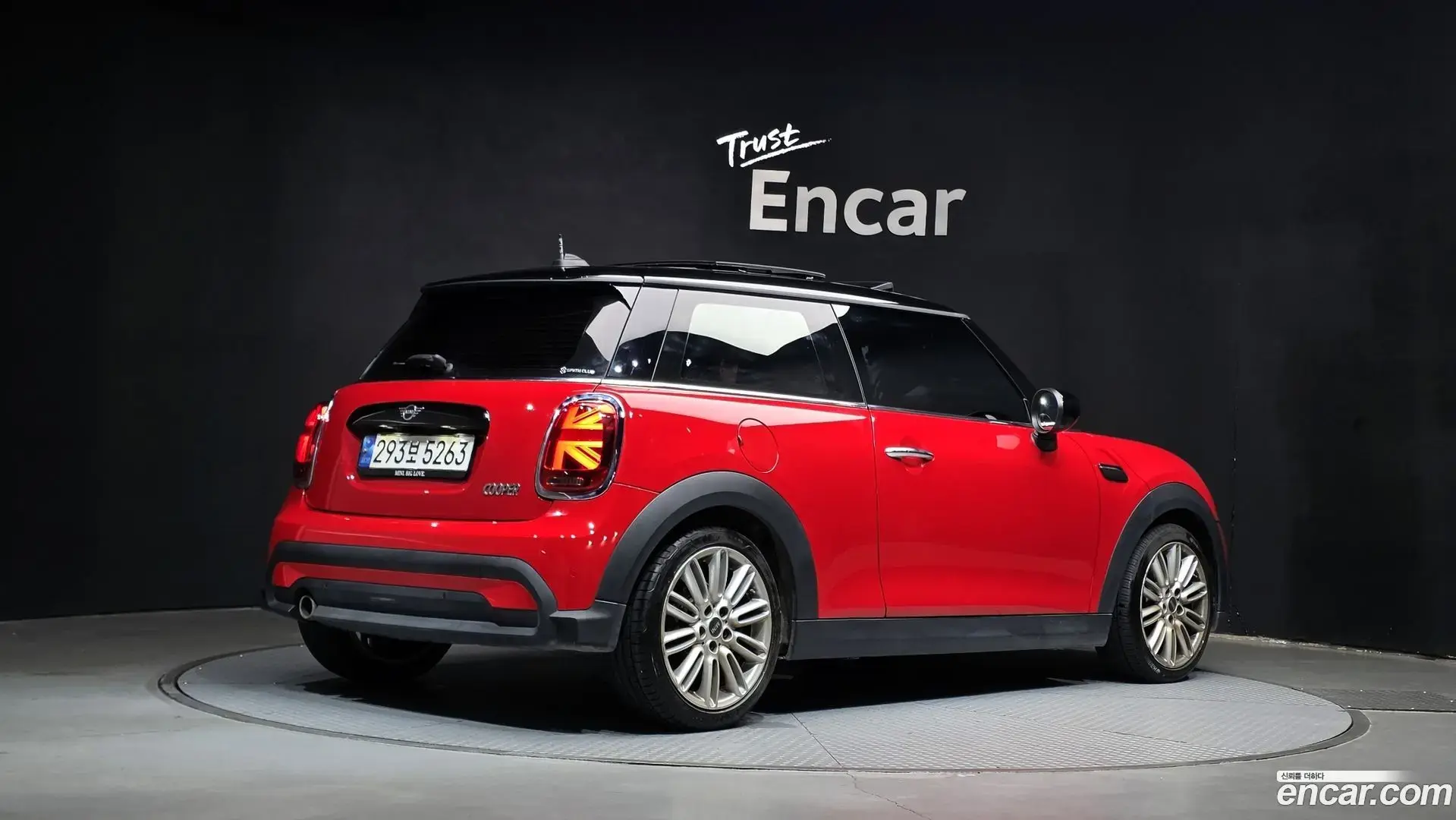 Main__Slider__Photo:Cooper Mini 2022.0-1
