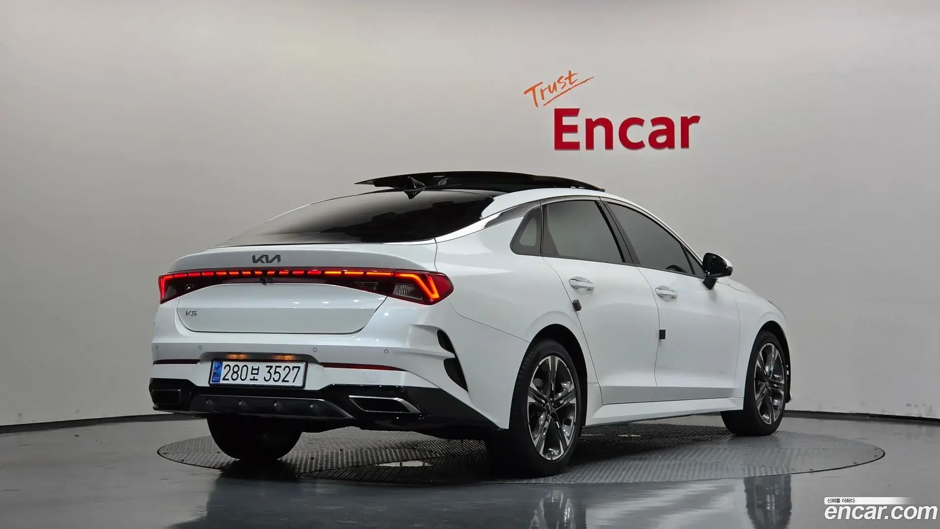 Main__Slider__Photo:K5 Kia 2022.8-1