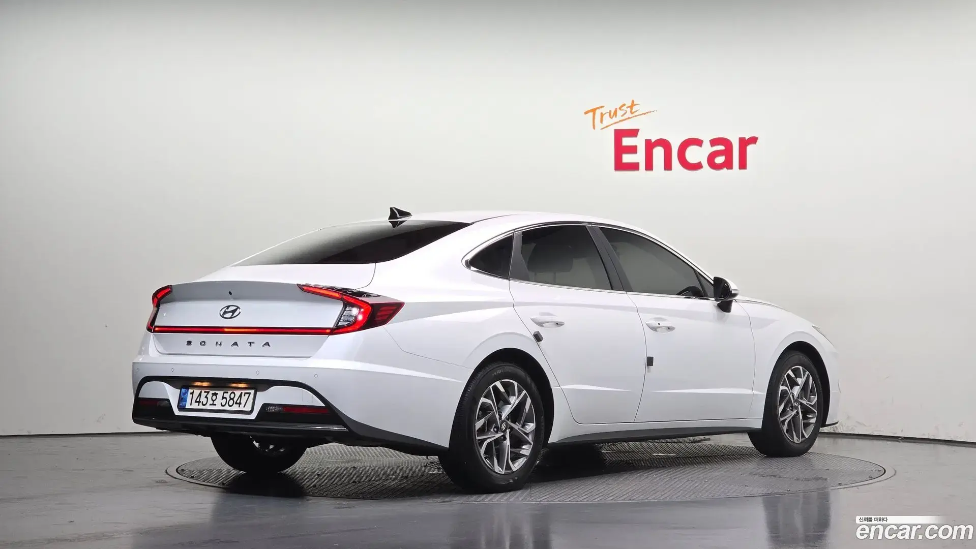 Main__Slider__Photo:Sonata Hyundai 2021.8-1