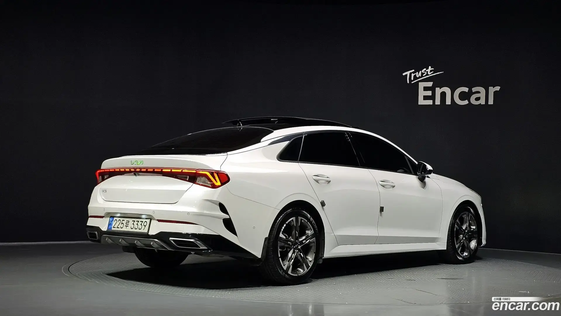 Main__Slider__Photo:K5 Kia 2022.7-1