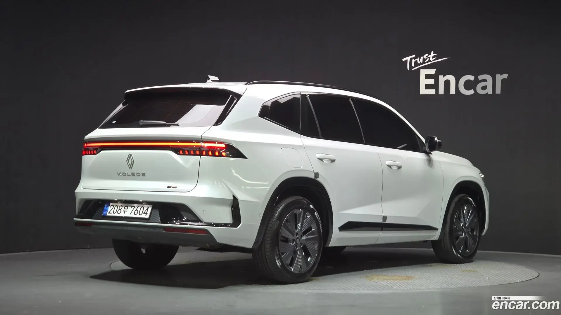 Main__Slider__Photo:Grand Koleos Renault Korea 2026.2-1