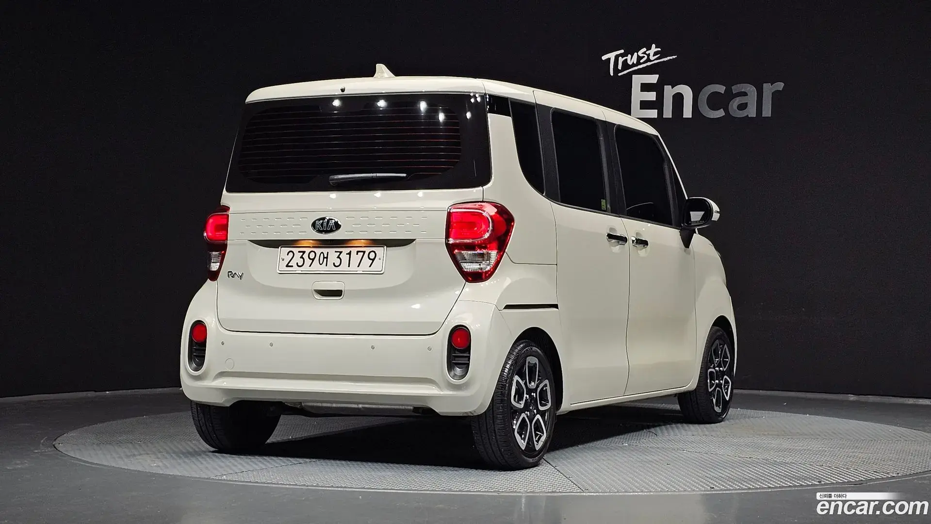 Main__Slider__Photo:RAY Kia 2021.2-1