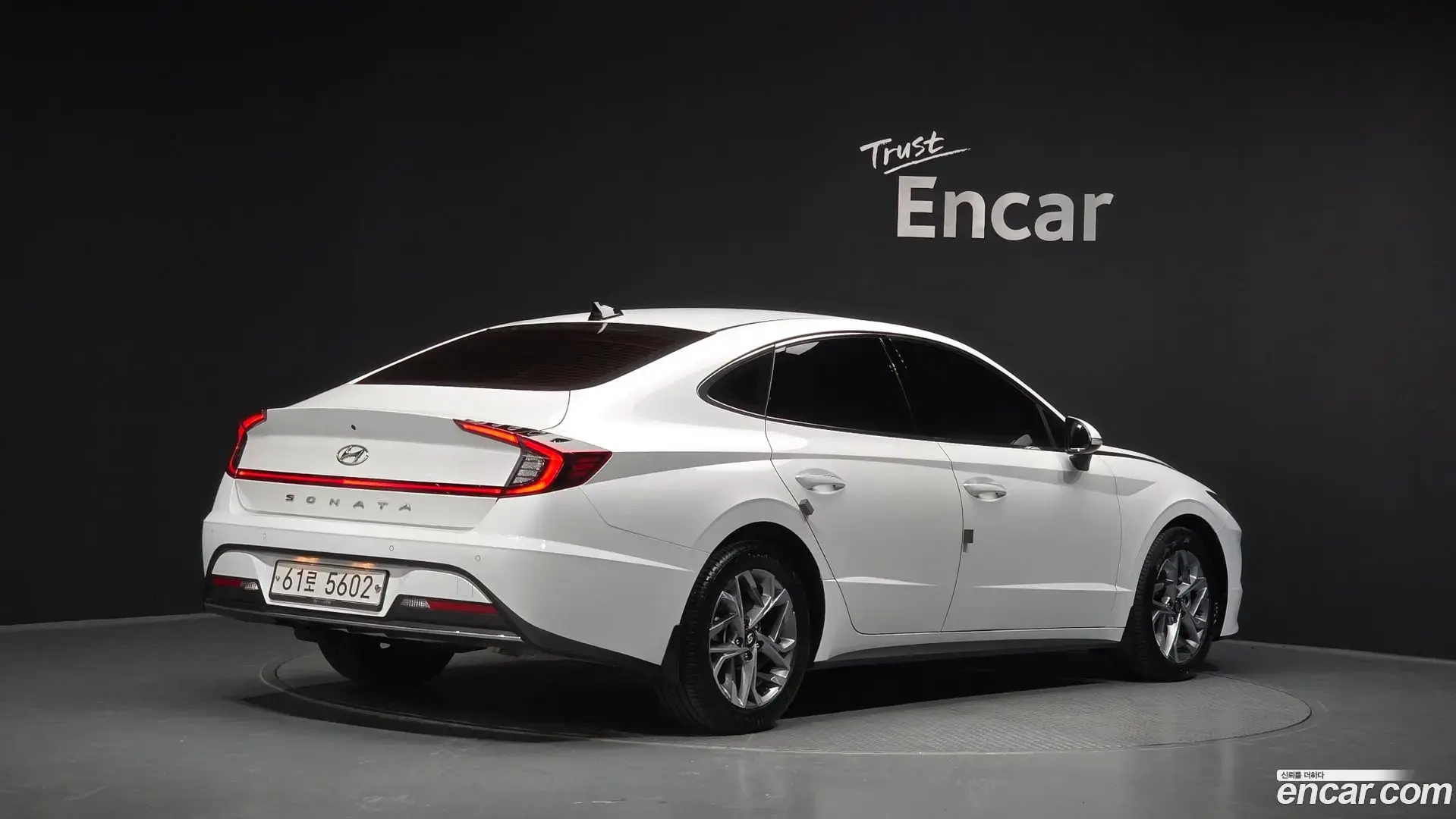 Main__Slider__Photo:Sonata Hyundai 2019.7-1