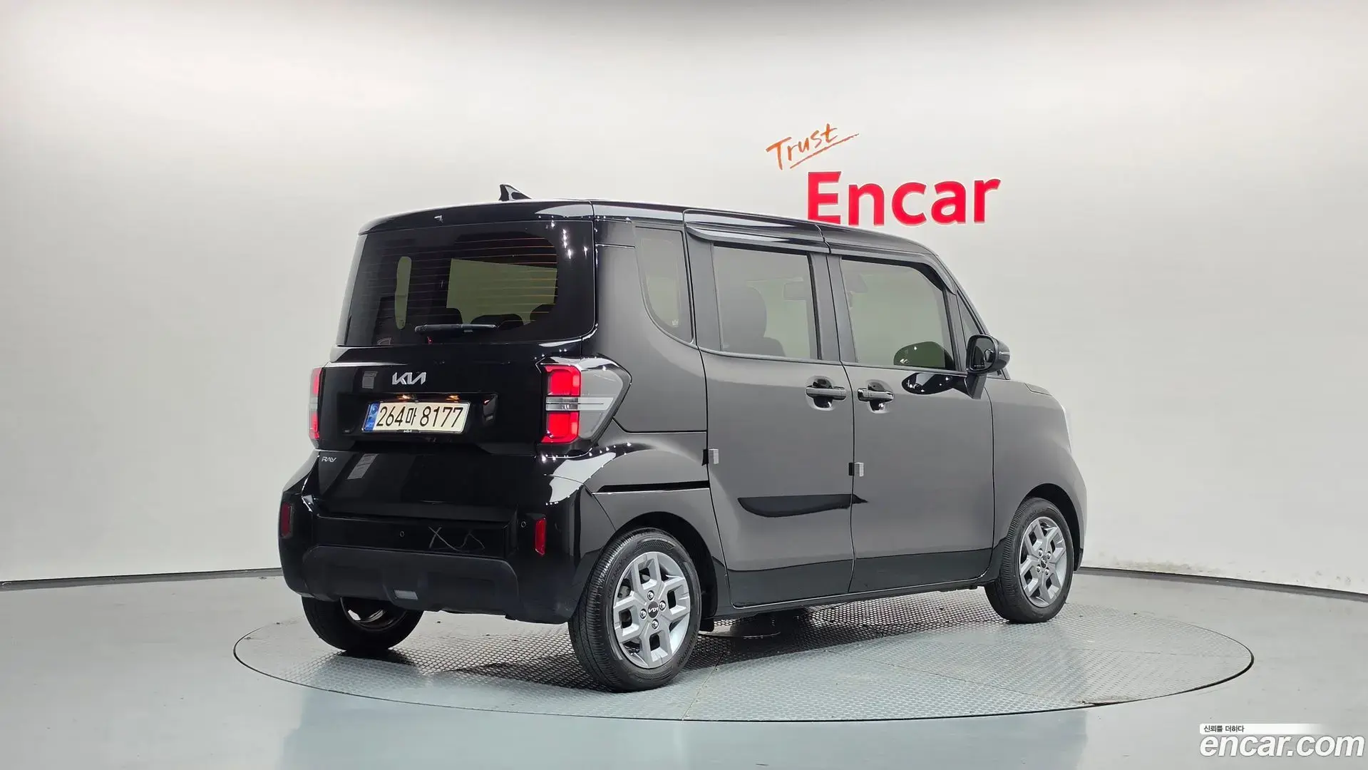 Main__Slider__Photo:RAY Kia 2024.0-1