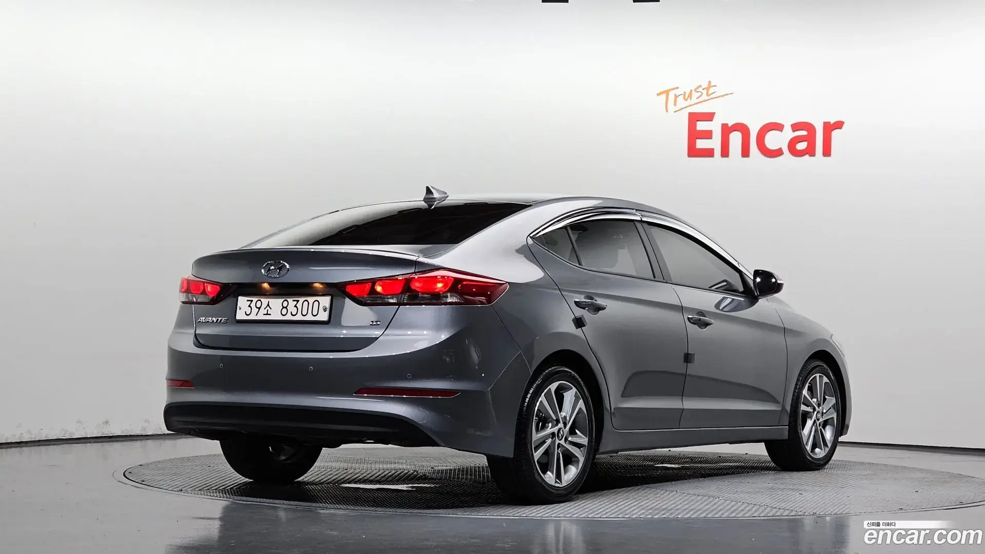 Main__Slider__Photo:AVANTE Hyundai 2017.7-1