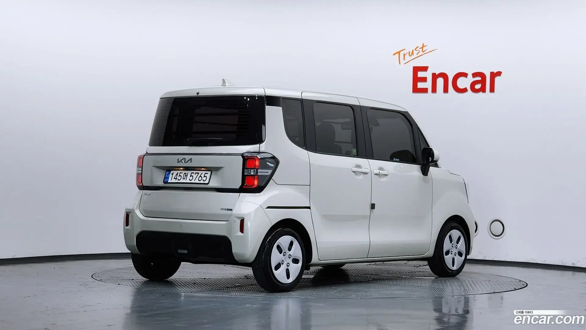 Main__Slider__Photo:RAY Kia 2022.9-1