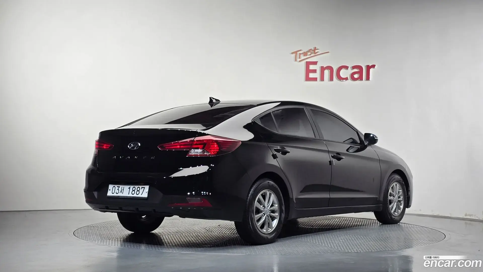 Main__Slider__Photo:AVANTE Hyundai 2018.9-1