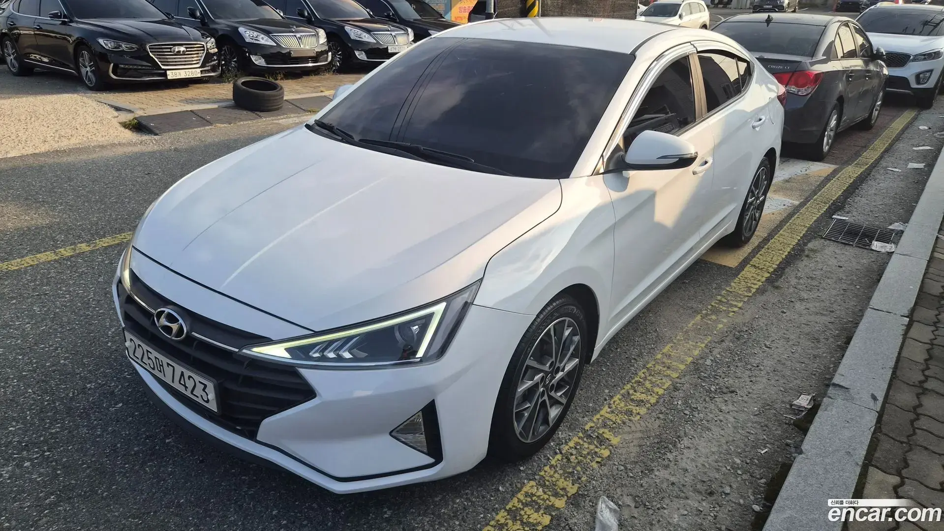 Main__Slider__Photo:AVANTE Hyundai 2019.3-1