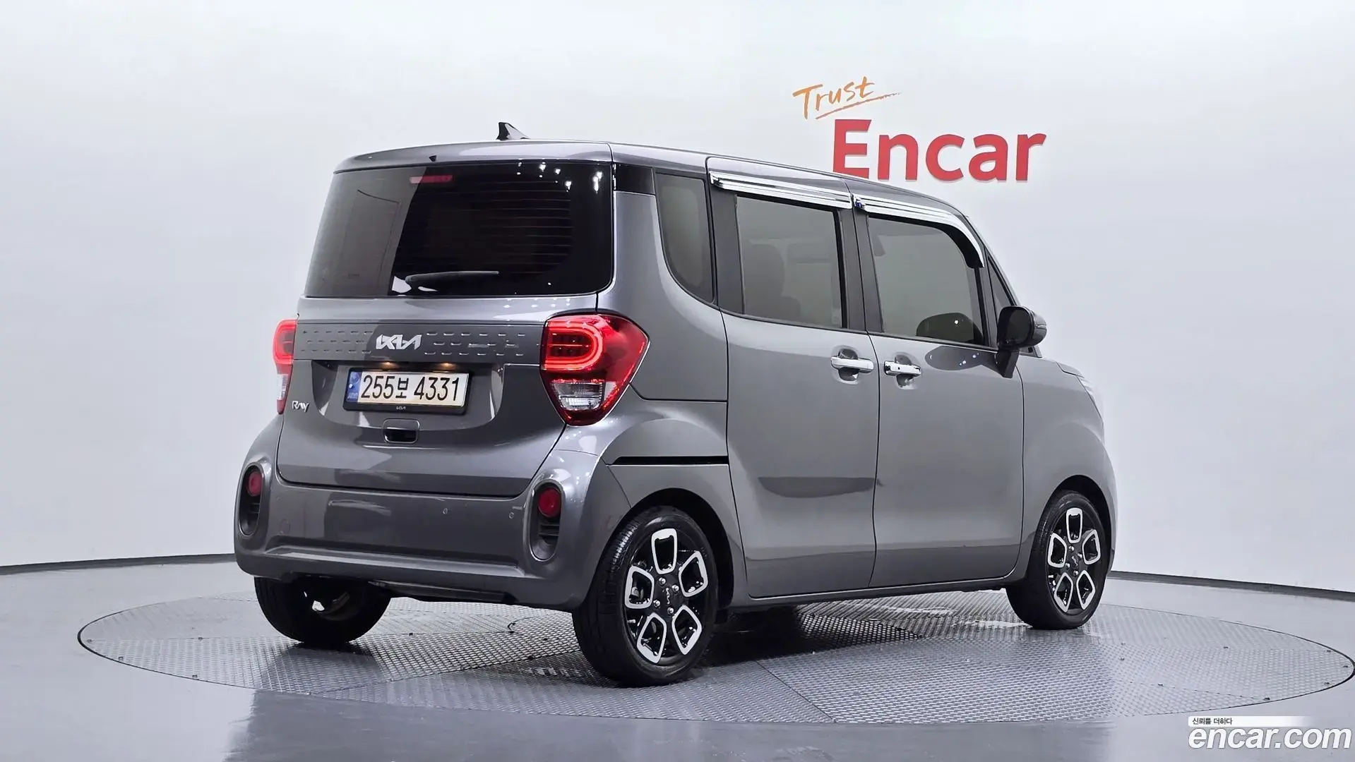 Main__Slider__Photo:RAY Kia 2022.7-1