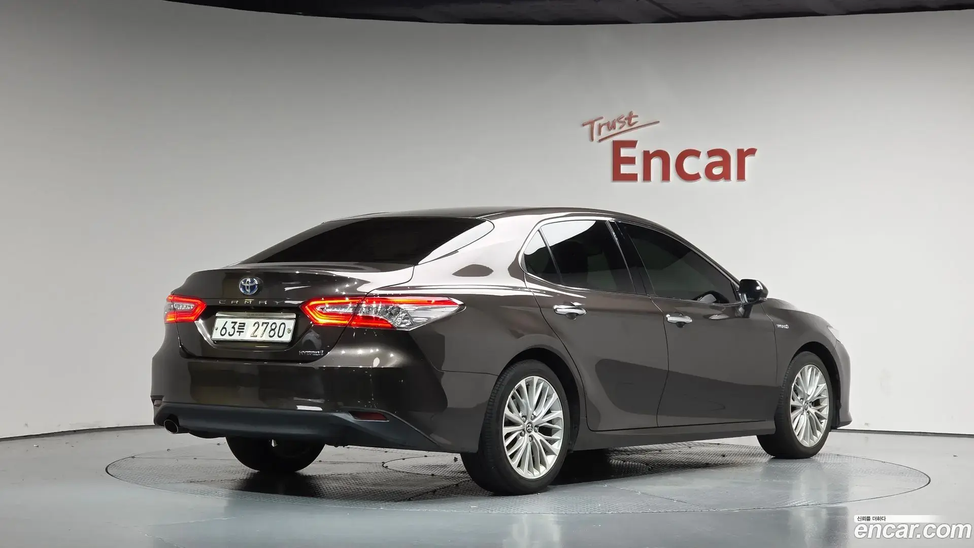 Main__Slider__Photo:Camry Toyota 2018.4-1