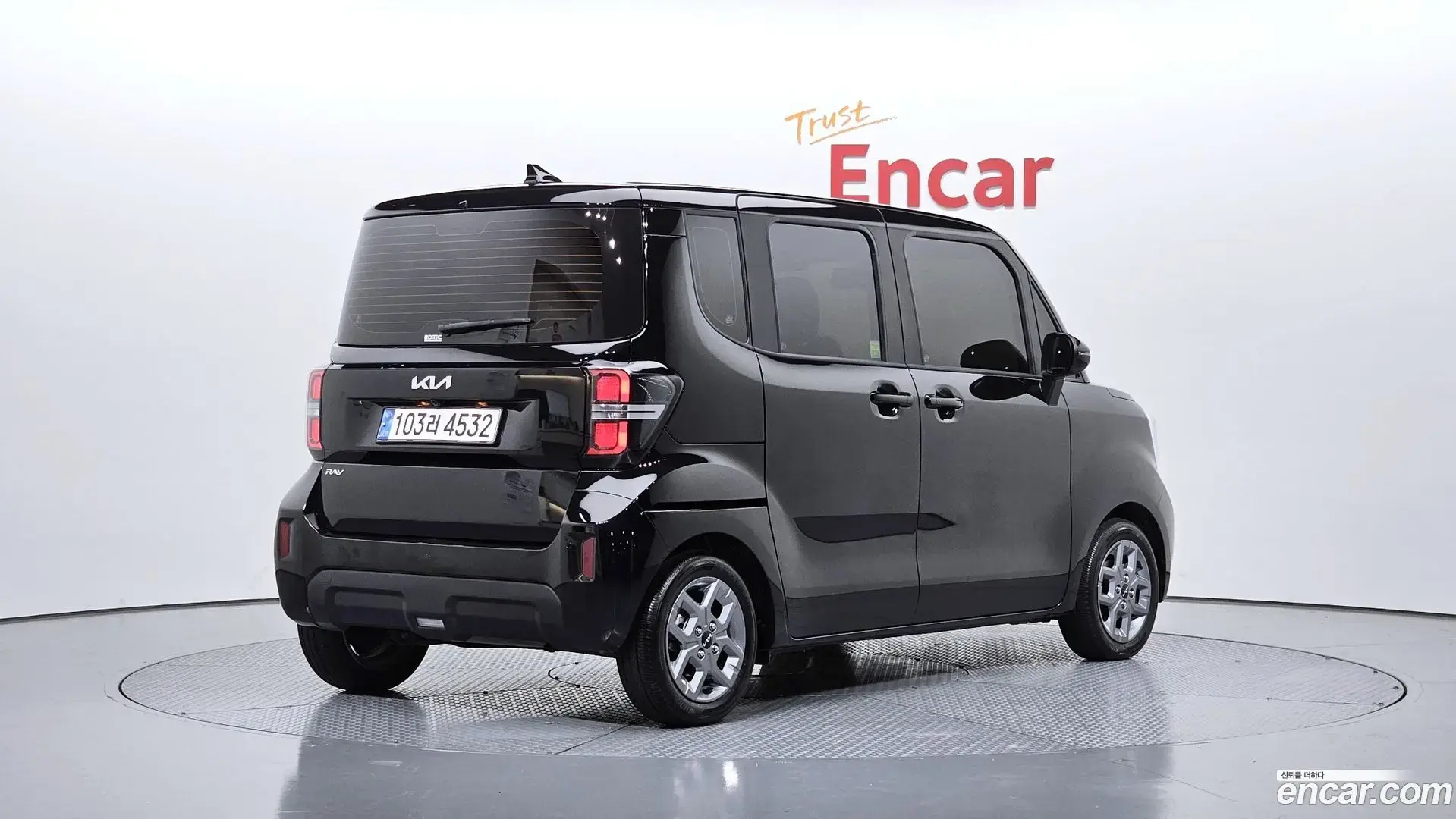 Main__Slider__Photo:RAY Kia 2024.6-1