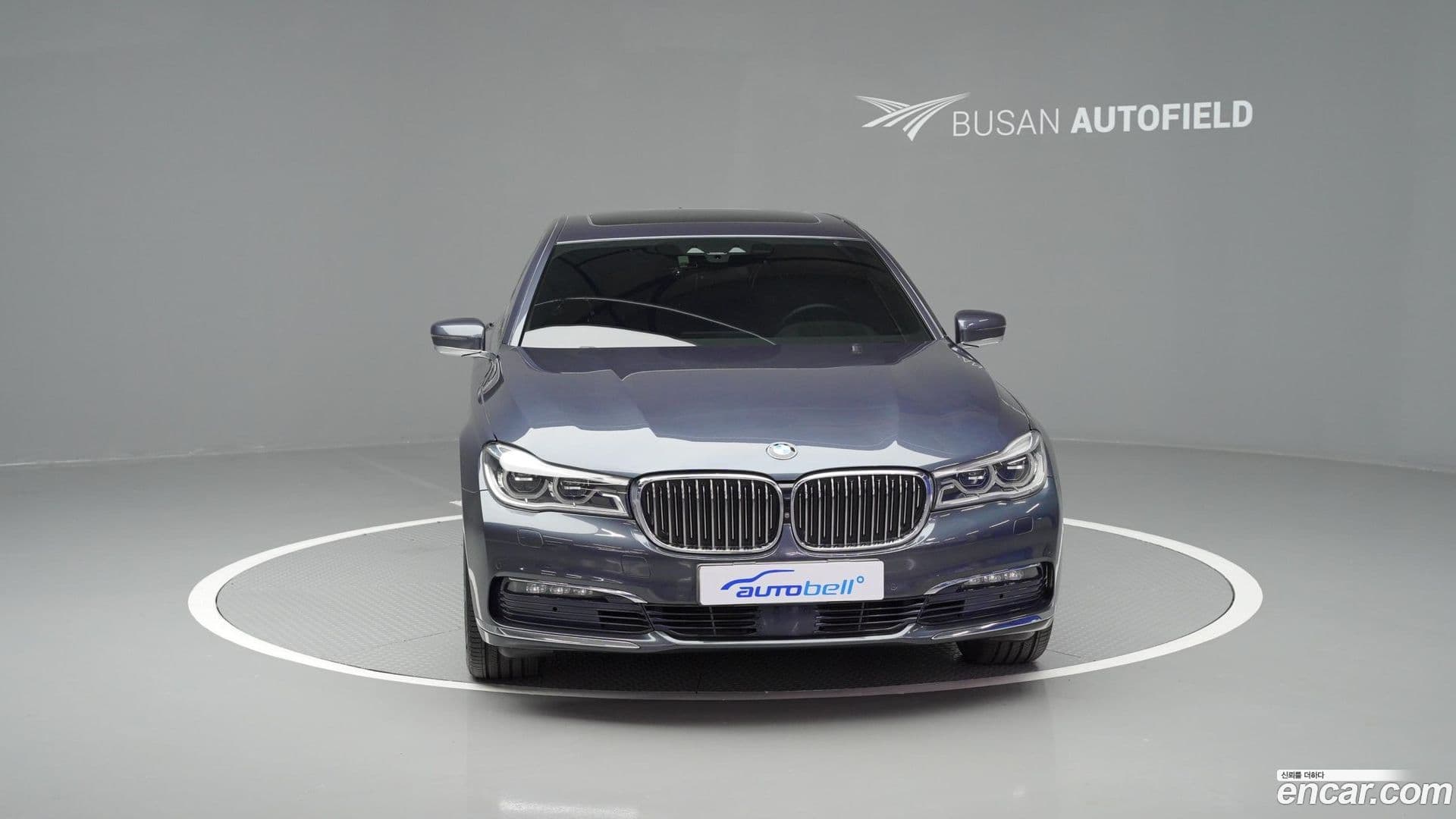 Main__Slider__Photo:7-Series BMW 2015.9-0