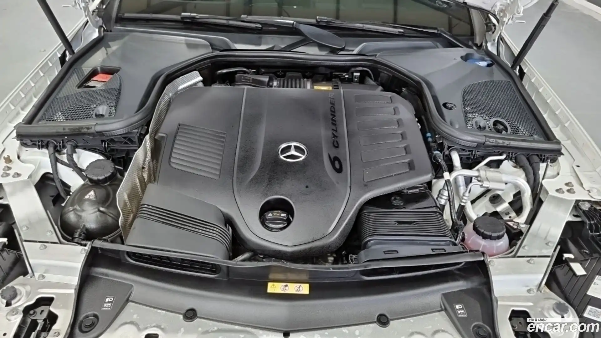 E-Class Mercedes-Benz 2021.2-OUTER-006
